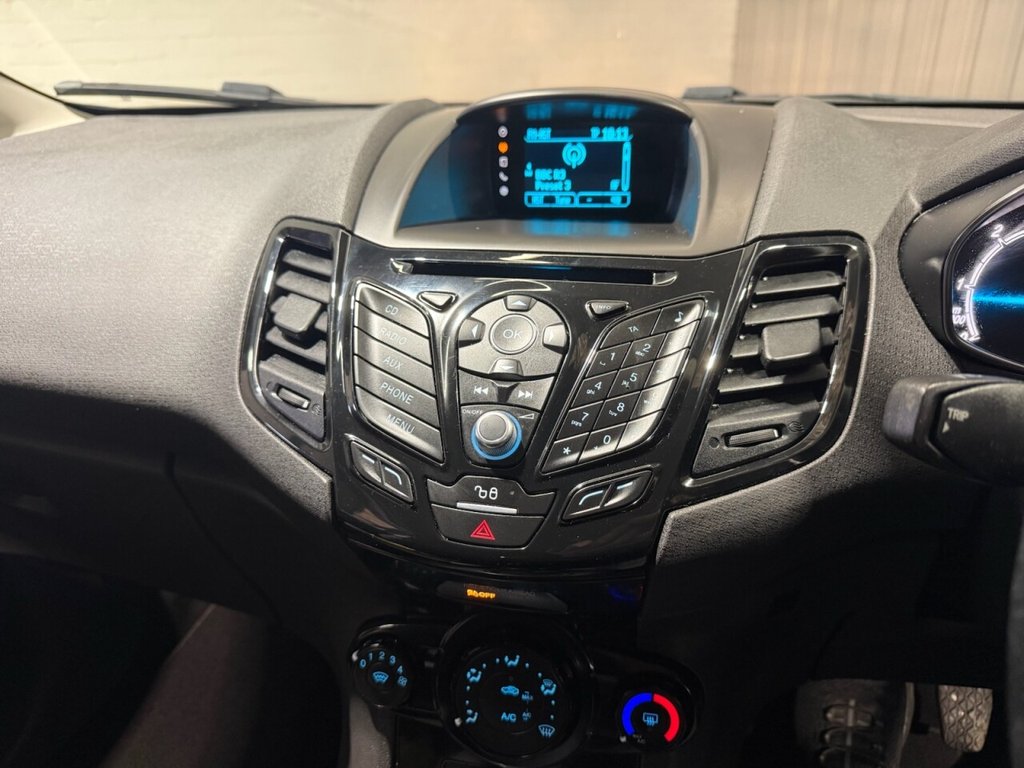 Used Ford Fiesta Van 2017 for sale - 77276281: Photo 21