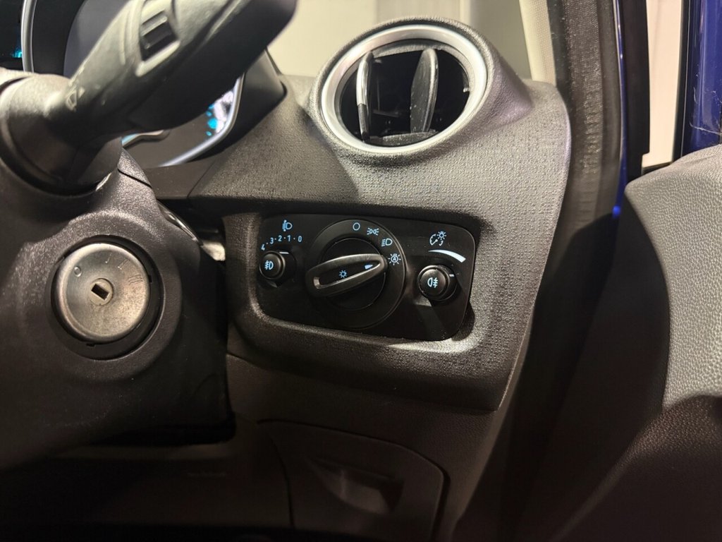 Used Ford Fiesta Van 2017 for sale - 77276281: Photo 27