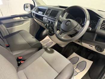 Used Volkswagen Transporter 2019 for sale - 74592652: Photo