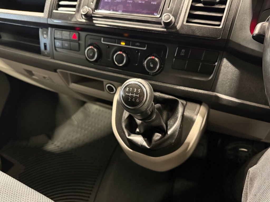 Used Volkswagen Transporter 2018 for sale - 76469964: Photo 23