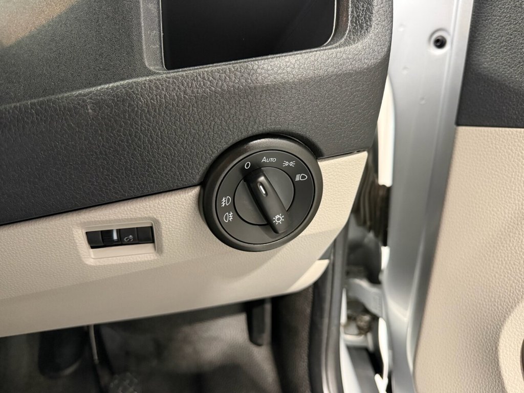 Used Volkswagen Transporter 2018 for sale - 76469964: Photo 27