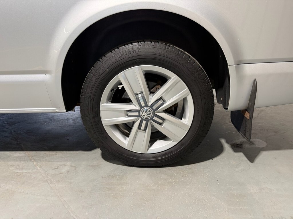 Used Volkswagen Transporter 2018 for sale - 76469964: Photo 31