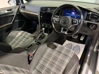 Used Volkswagen Golf 2017 for sale - 74155947: Photo