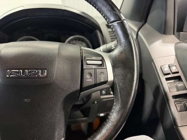 Used Isuzu D-Max 2018 for sale - 76172890: Photo 32