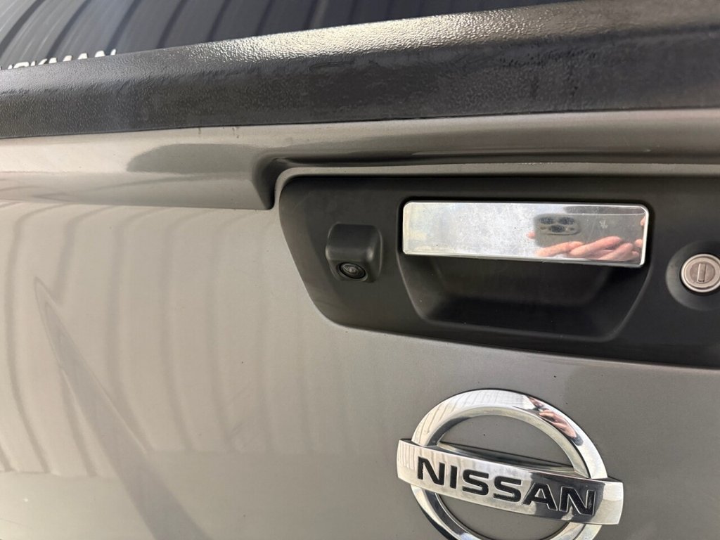 Used Nissan Navara 2018 for sale - 77990869: Photo 25