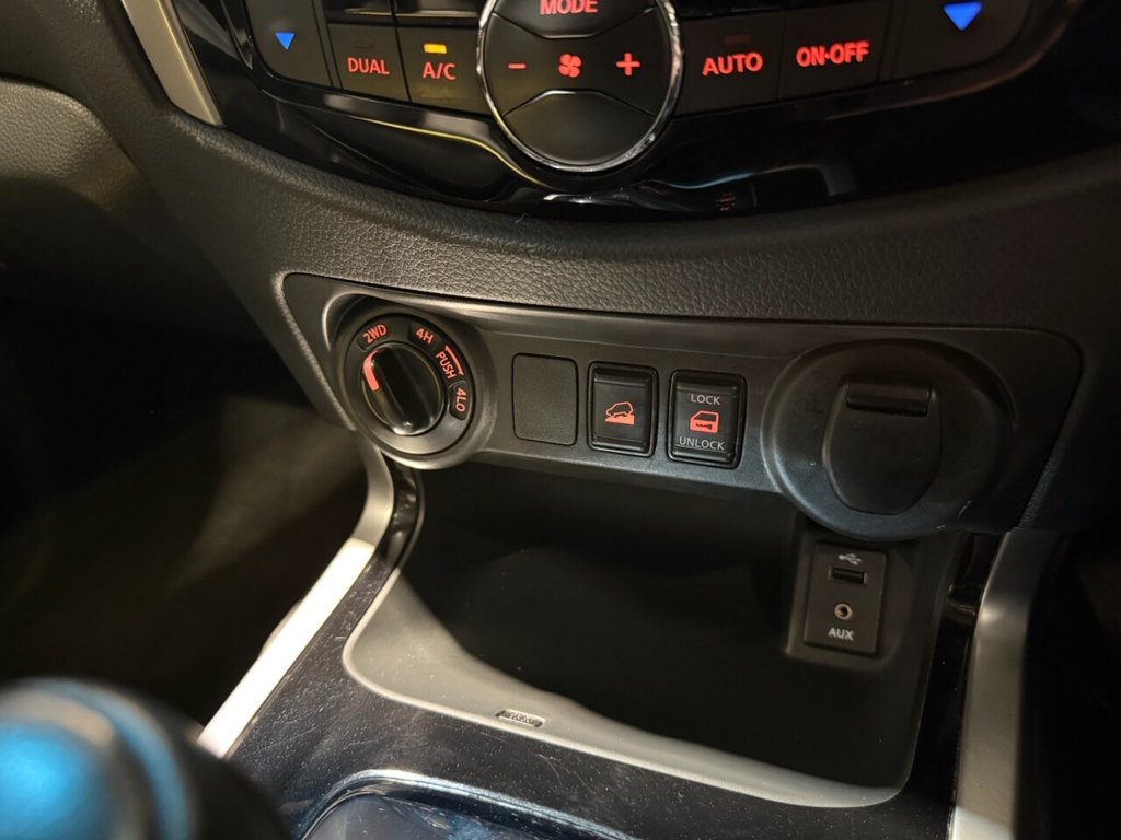 Used Nissan Navara 2018 for sale - 77990869: Photo 29