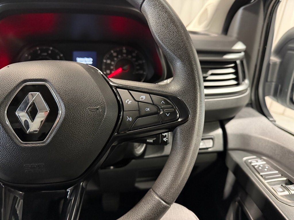 Used Renault Trafic 2022 for sale - 76546397: Photo 30