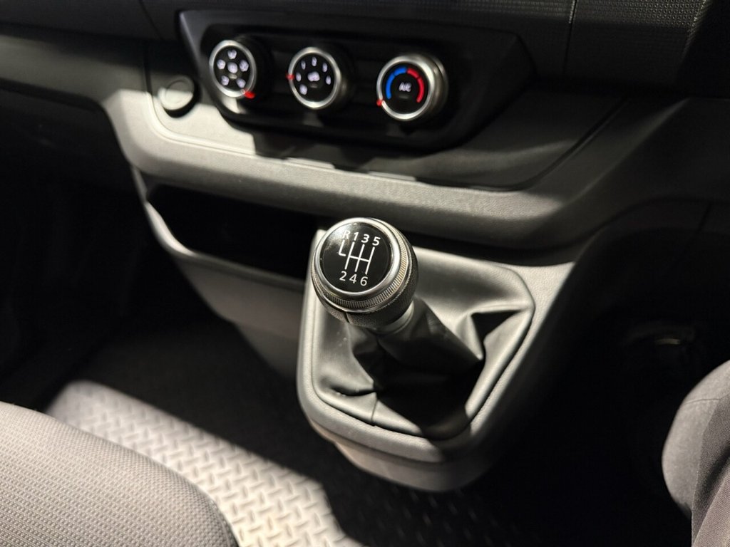 Used Renault Trafic 2022 for sale - 76546397: Photo 32