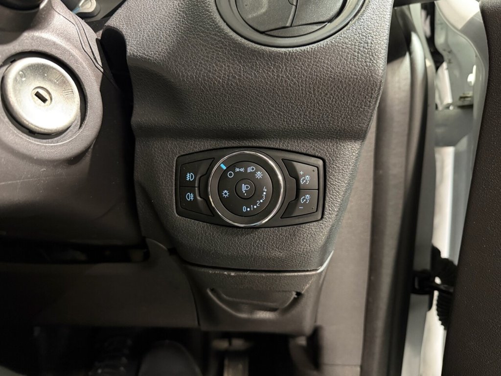 Used Ford Transit Courier 2020 for sale - 77594049: Photo 32