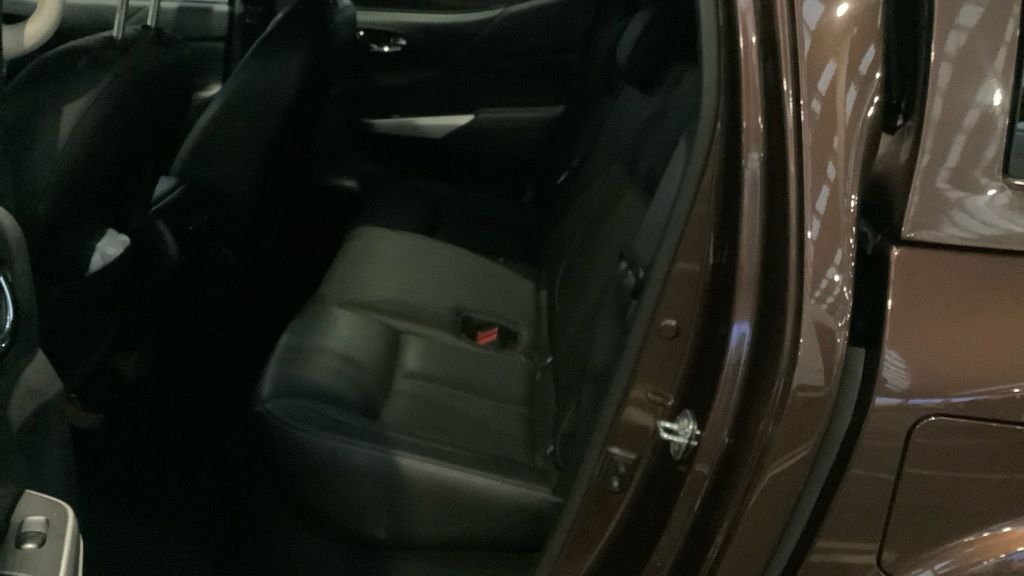 Used Nissan Navara 2016 for sale - 77384233: Photo 8