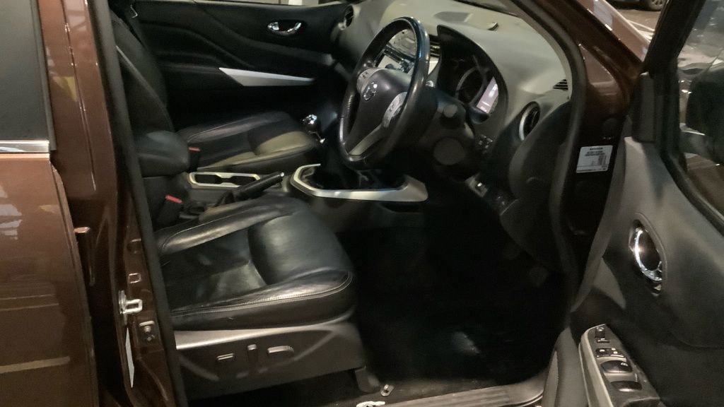 Used Nissan Navara 2016 for sale - 77384233: Photo 9