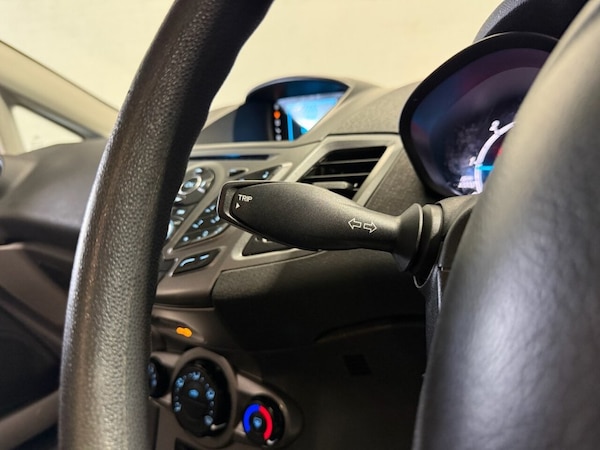 Used Ford Fiesta Van 2017 for sale - 75474097: Photo 19