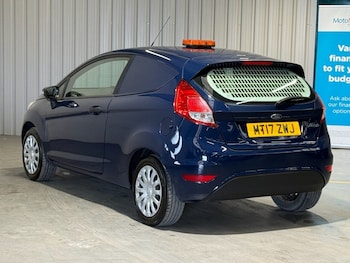 Used Ford Fiesta Van 2017 for sale - 75474097: Photo