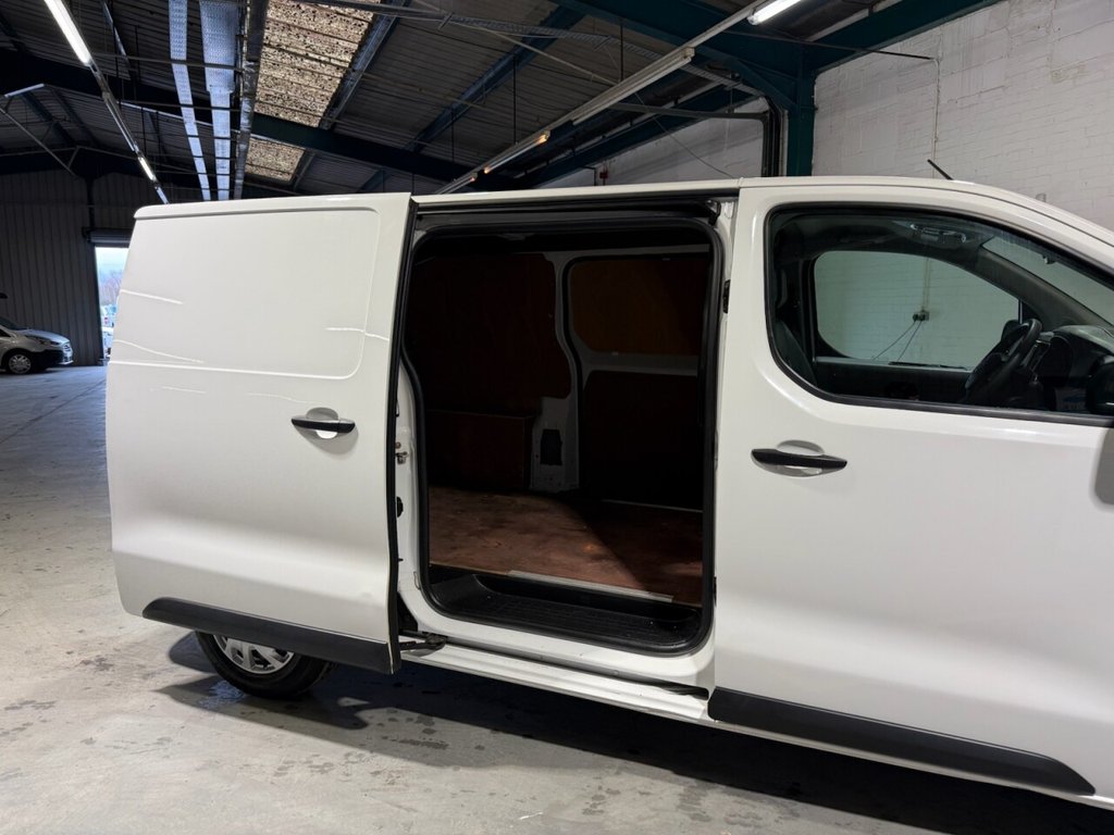 Used Vauxhall Vivaro 2022 for sale - 77642182: Photo 19