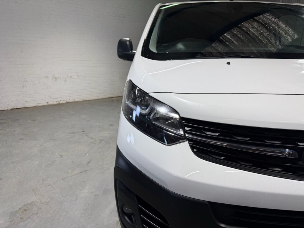 Used Vauxhall Vivaro 2022 for sale - 77642182: Photo 9