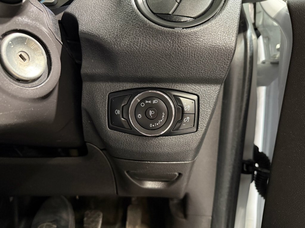 Used Ford Transit Courier 2021 for sale - 78200401: Photo 25