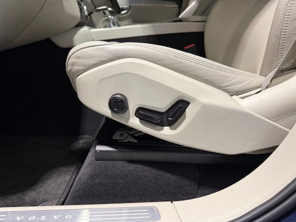 Used Volvo XC90 2017 for sale - 76210168: Photo 42
