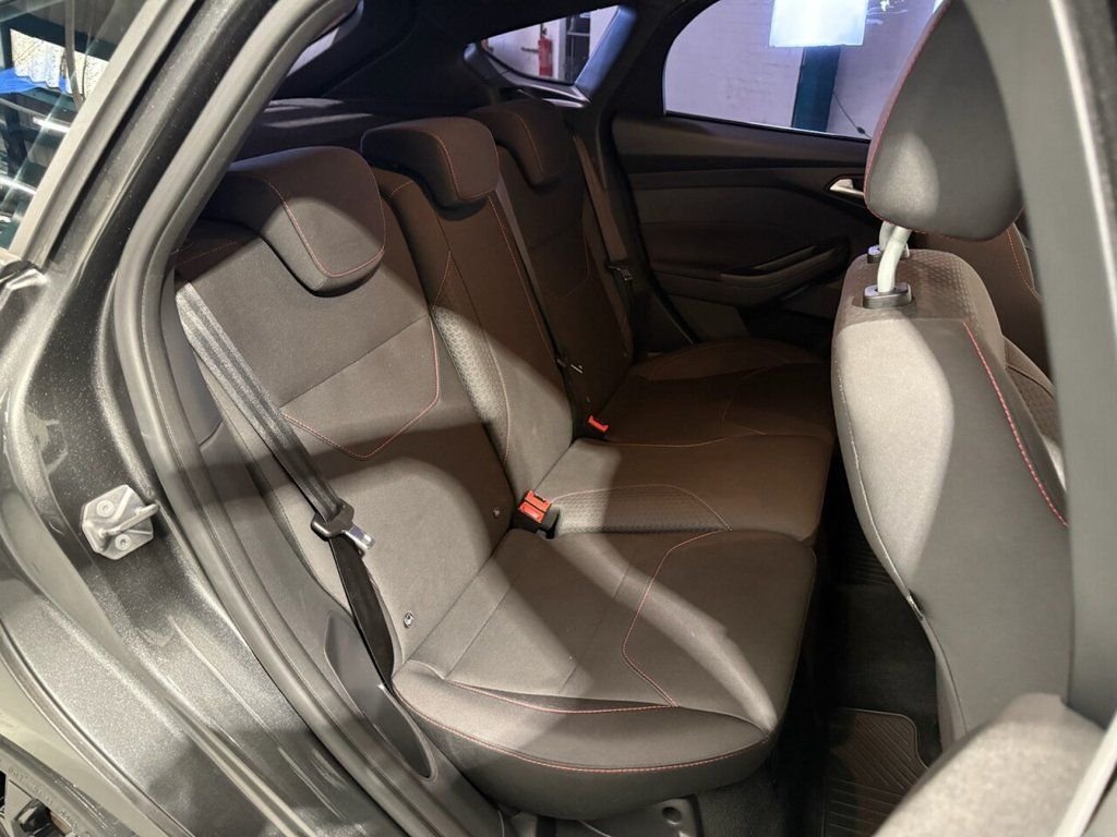Used Ford Focus 2017 for sale - 76520821: Photo 11