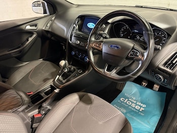 Used Ford Focus 2017 for sale - 76520821: Photo