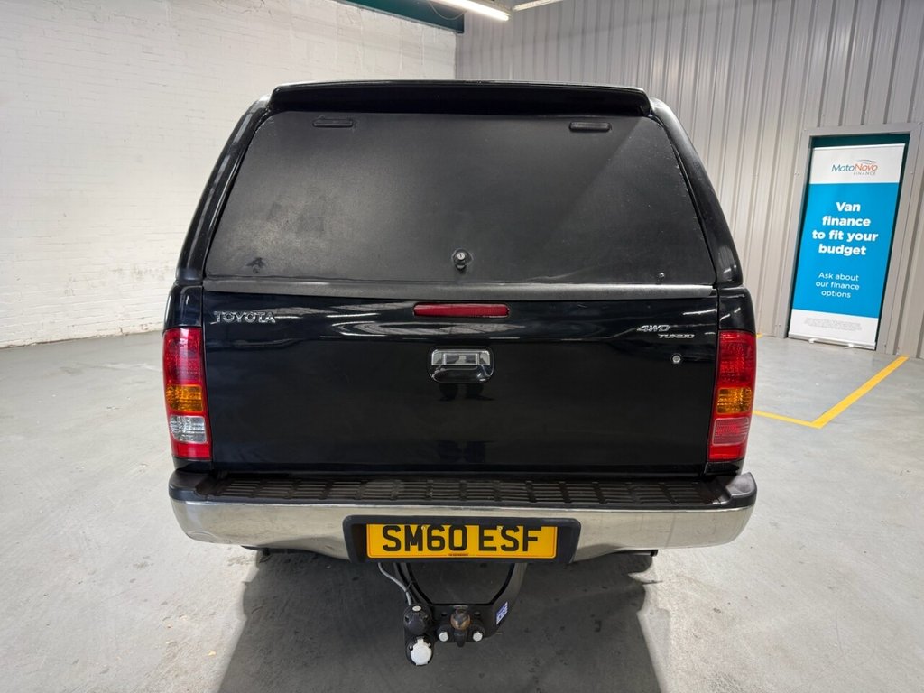 Used Toyota Hilux 2010 for sale - 76345410: Photo 17