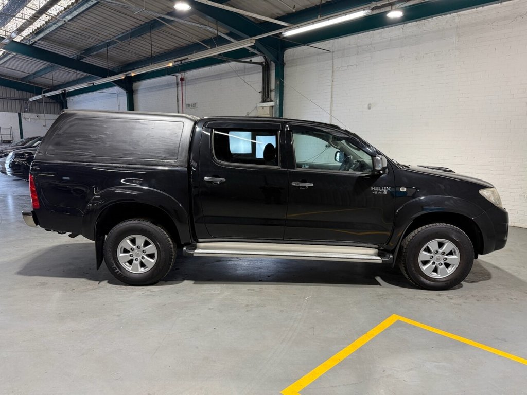Used Toyota Hilux 2010 for sale - 76345410: Photo 21