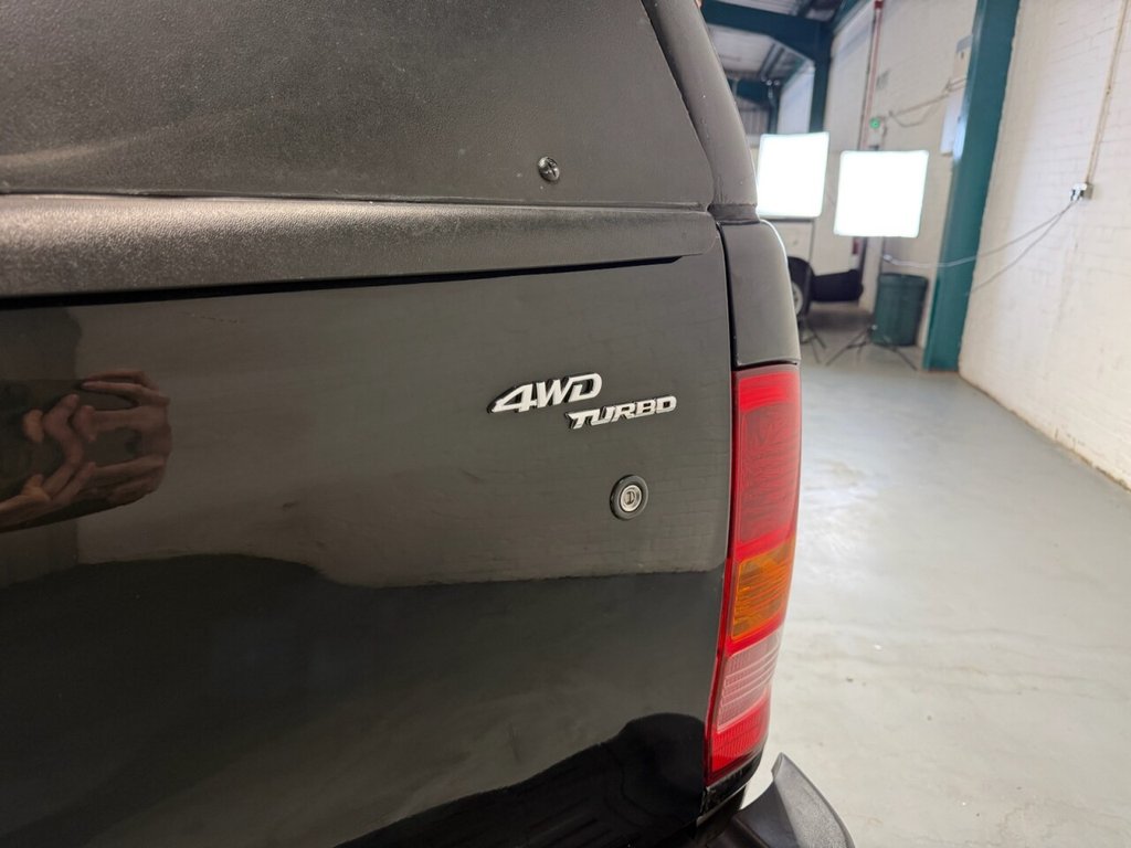 Used Toyota Hilux 2010 for sale - 76345410: Photo 31