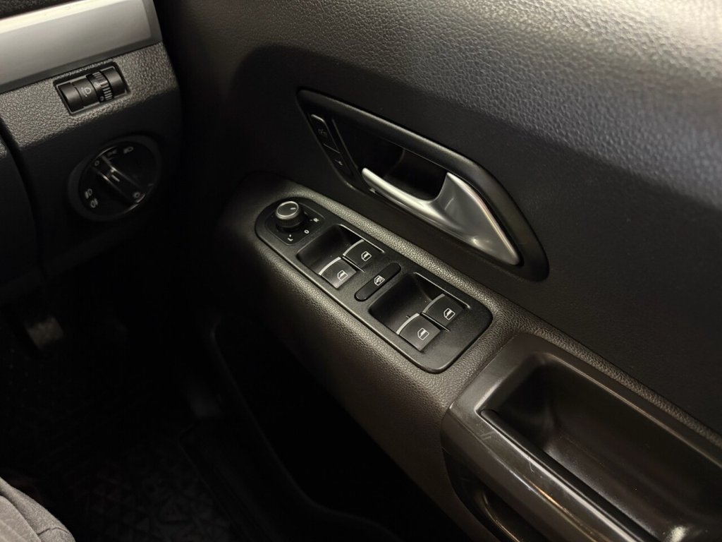 Vehicle 33