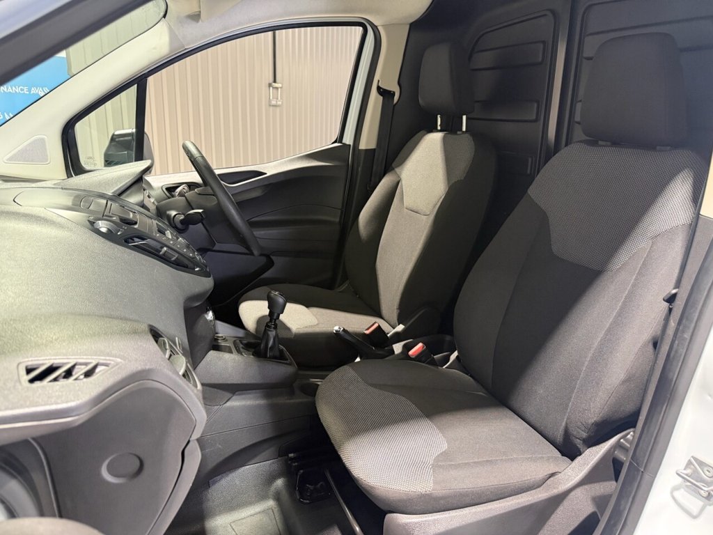 Used Ford Transit Courier 2023 for sale - 77593955: Photo 5