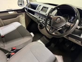 Used Volkswagen Transporter 2018 for sale - 78658025: Photo