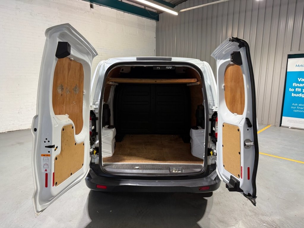 Used Ford Transit Courier 2019 for sale - 76617337: Photo 15