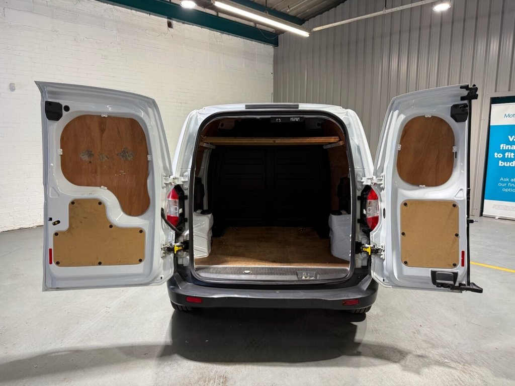 Used Ford Transit Courier 2019 for sale - 76617337: Photo 18