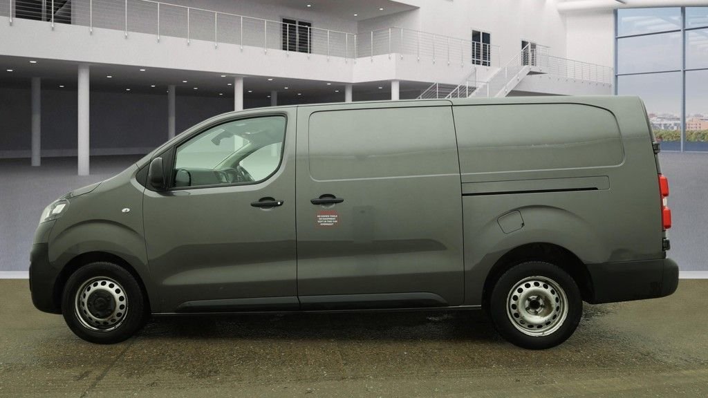 Used Vauxhall Vivaro 2022 for sale - 77188232: Photo 6