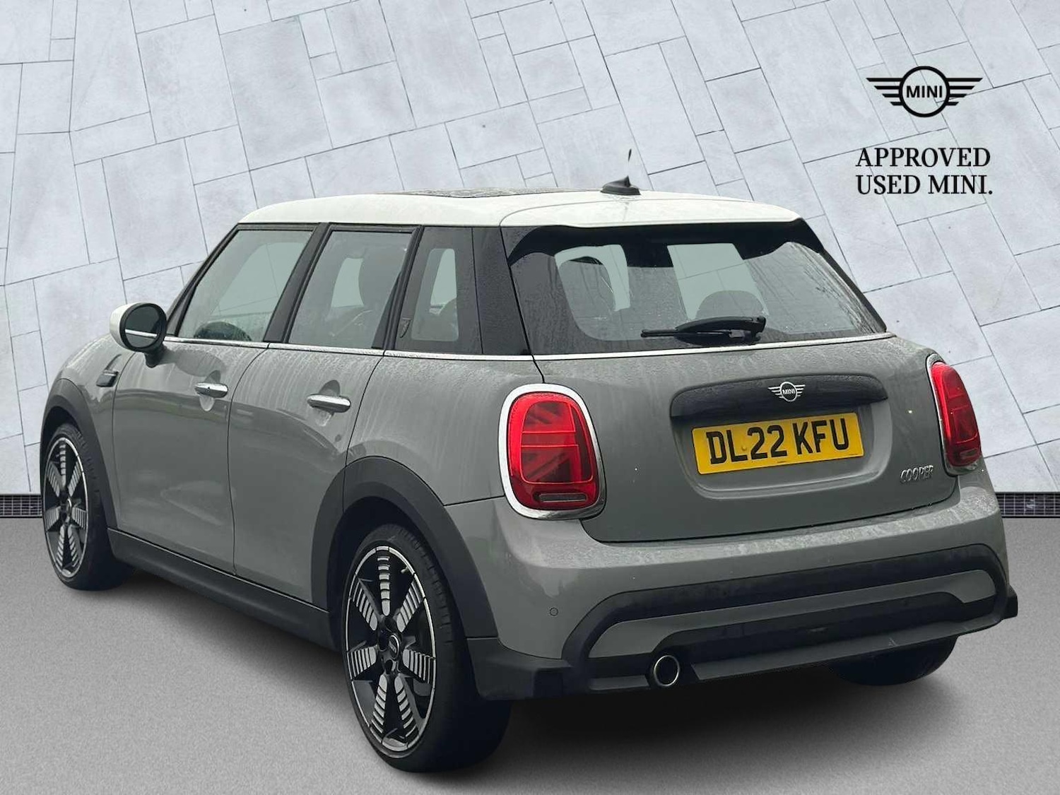 Used MINI Hatch 2022 for sale - 77528882: Photo 2