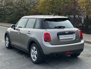 Used MINI Hatch 2018 for sale - 78236658: Photo