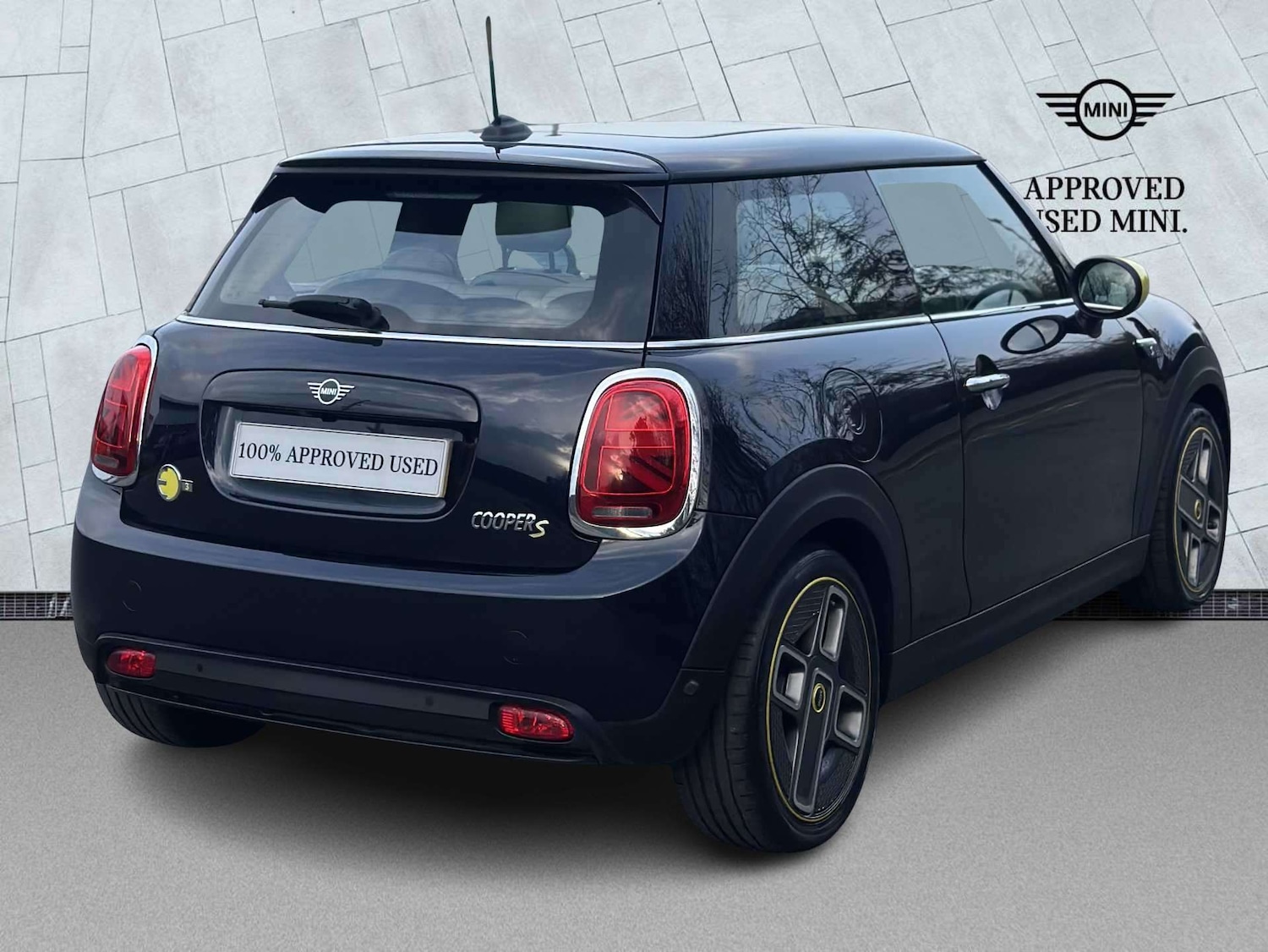 Used MINI Hatch 2022 for sale - 78191836: Photo 2