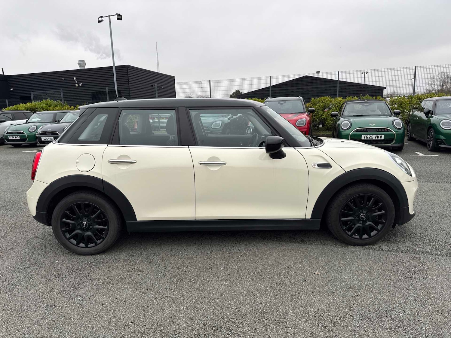 Used MINI Hatch 2020 for sale - 77033506: Photo 3