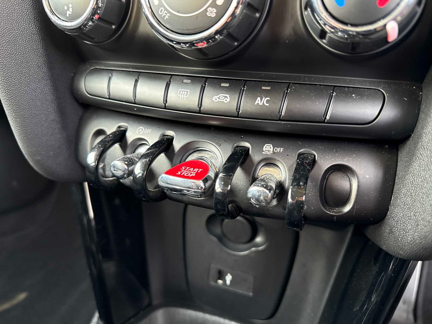 Used MINI Hatch 2022 for sale - 76957602: Photo 23