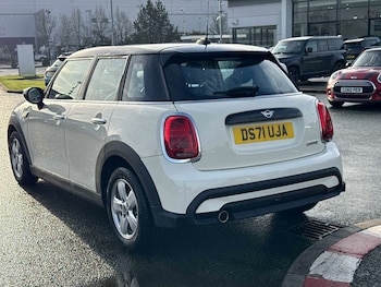Used MINI Hatch 2022 for sale - 76957602: Photo
