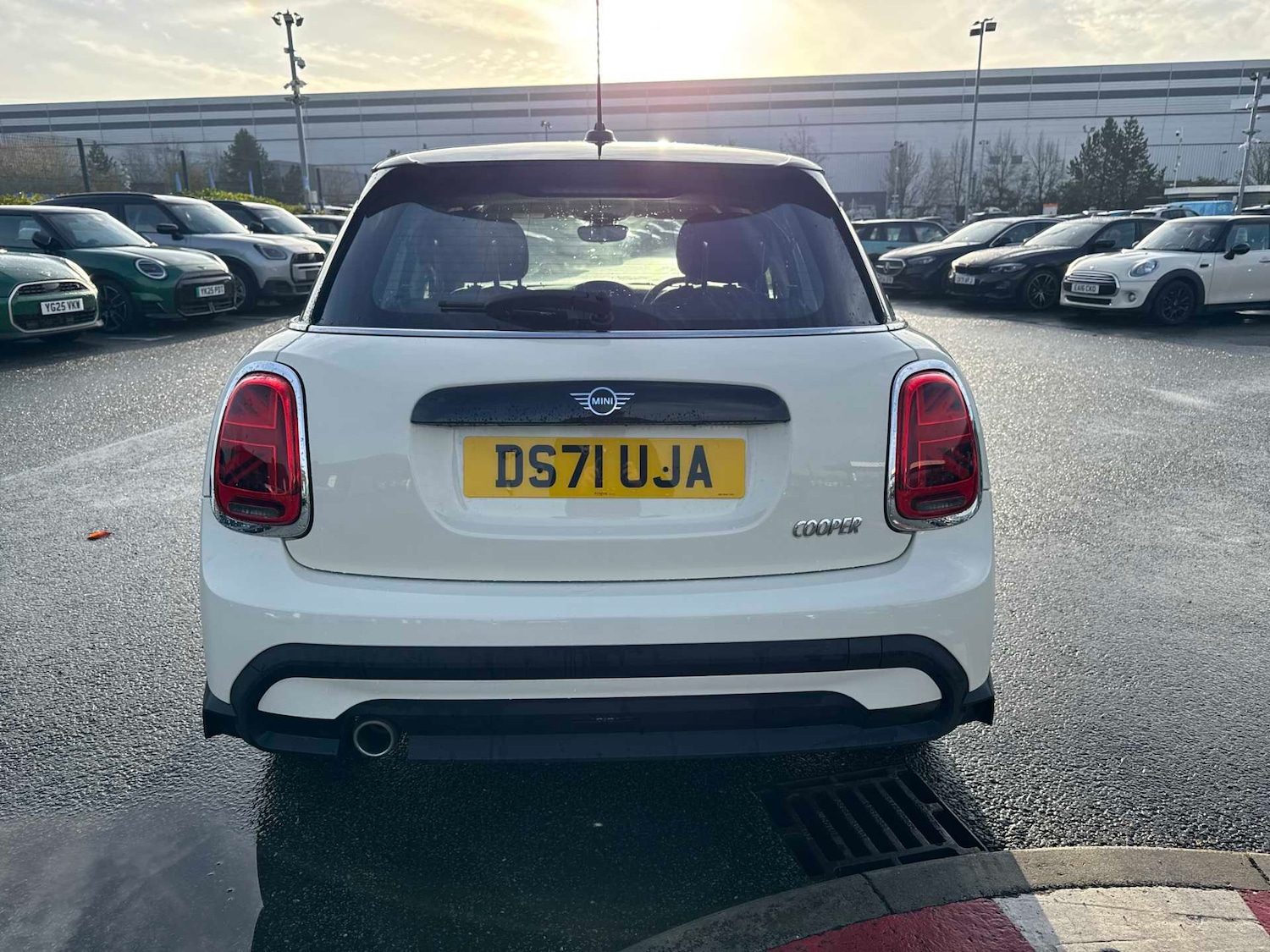 Used MINI Hatch 2022 for sale - 76957602: Photo 4