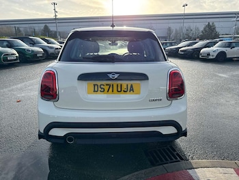 Used MINI Hatch 2022 for sale - 76957602: Photo