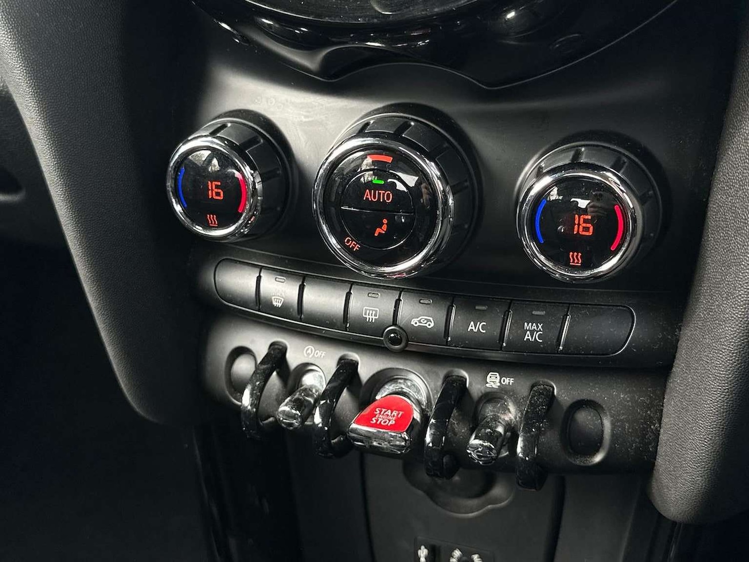 Used MINI Hatch 2017 for sale - 76596506: Photo 12