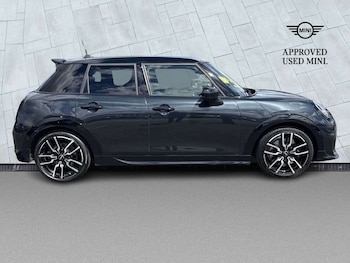 Used MINI Cooper 2024 for sale - 78852713: Photo