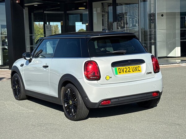 Used MINI Hatch 2022 for sale - 76187173: Photo 2