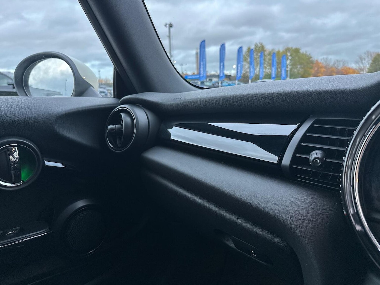 Used MINI Convertible 2016 for sale - 76455267: Photo 24