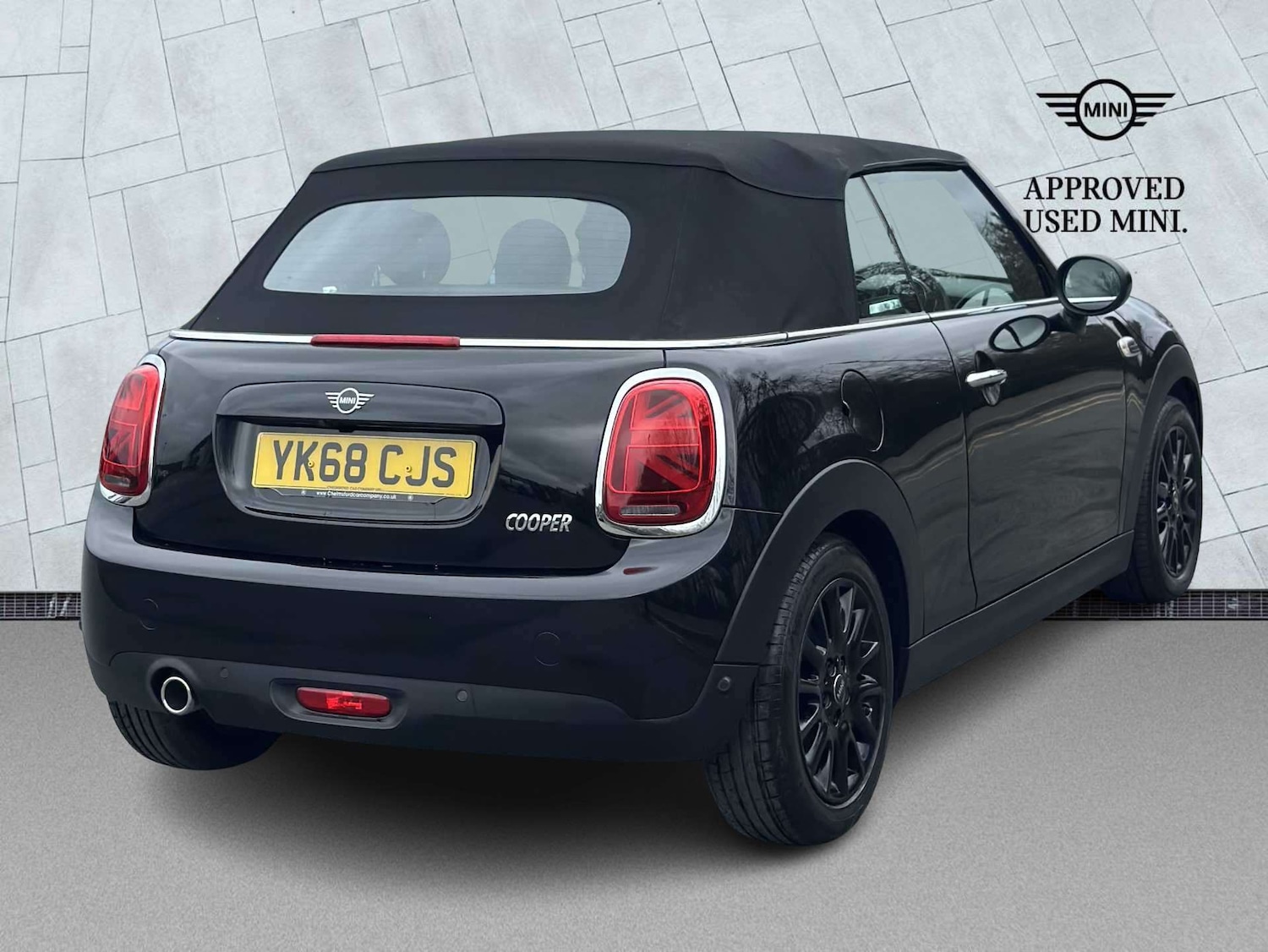 Used MINI Convertible 2018 for sale - 78192739: Photo 4