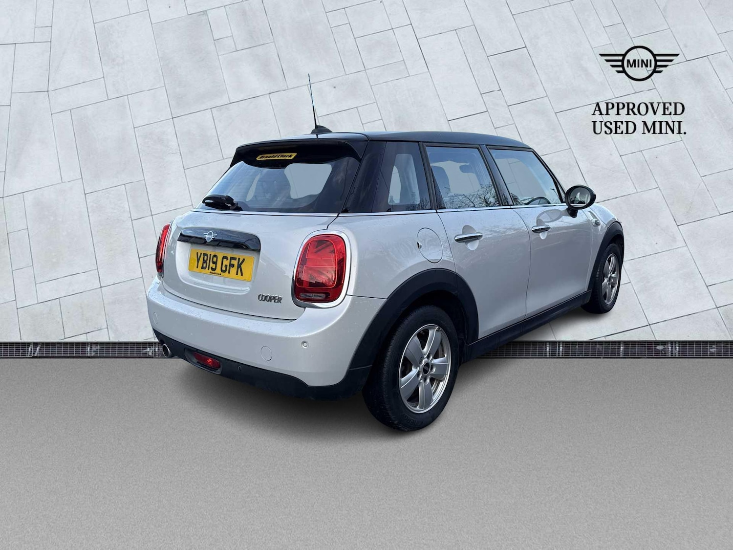 Used MINI Hatch 2019 for sale - 76957540: Photo 18