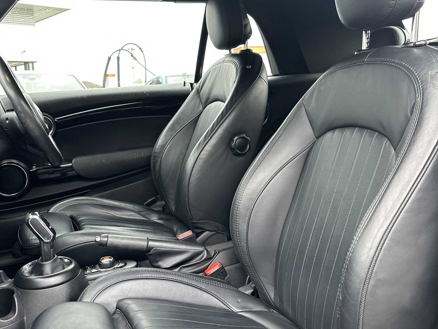 Used MINI Convertible 2019 for sale - 78195988: Photo 10