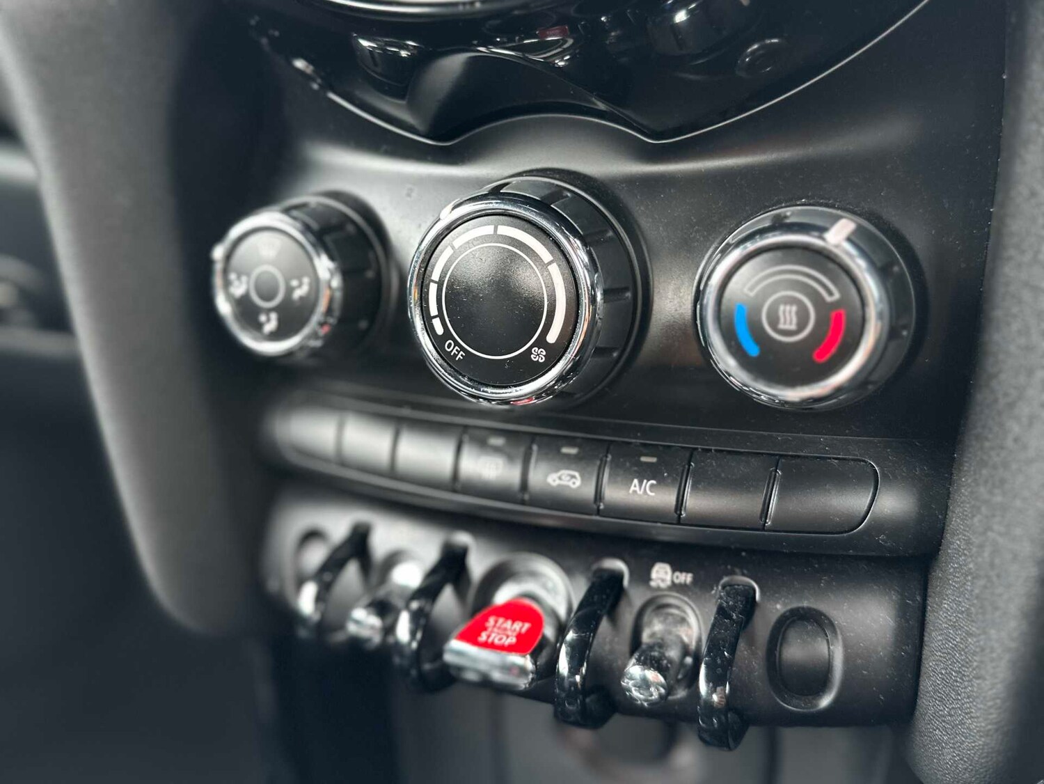 Used MINI Convertible 2019 for sale - 78195988: Photo 15