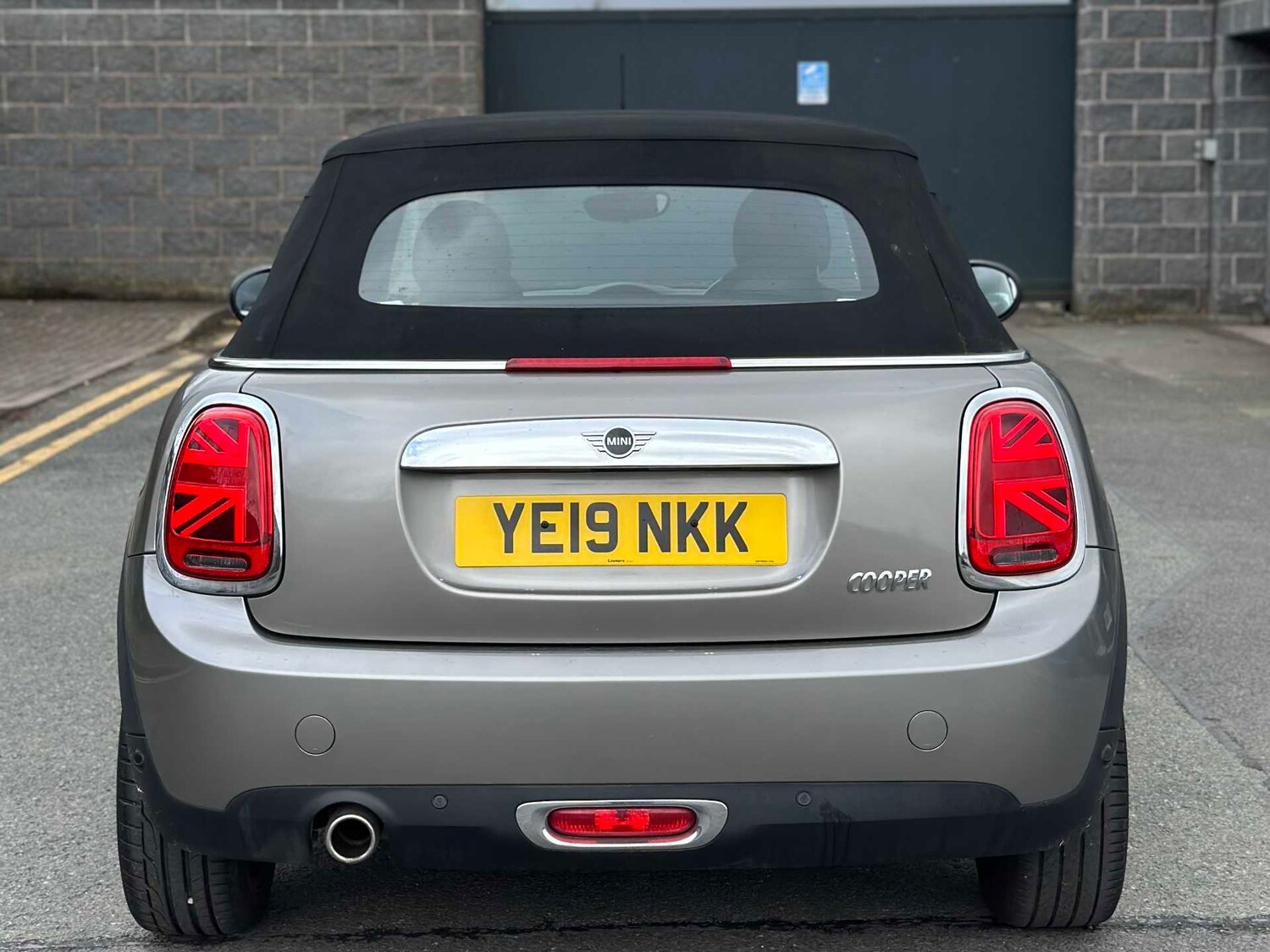 Used MINI Convertible 2019 for sale - 78195988: Photo 6
