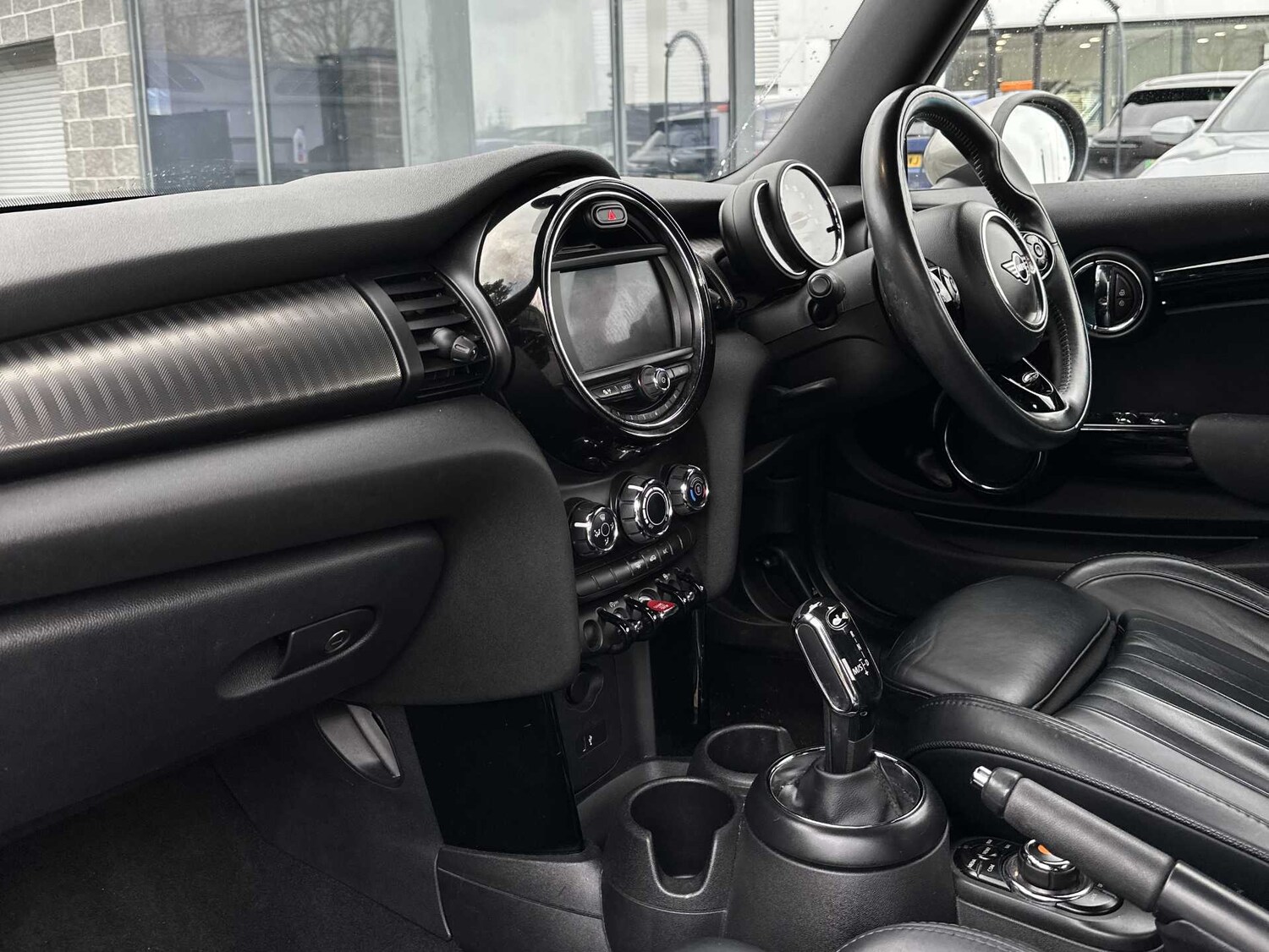 Used MINI Convertible 2019 for sale - 78195988: Photo 9